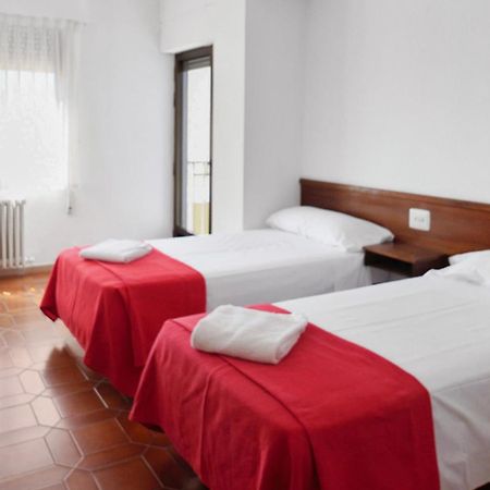 Hostal La Torre Benicassim Exterior photo
