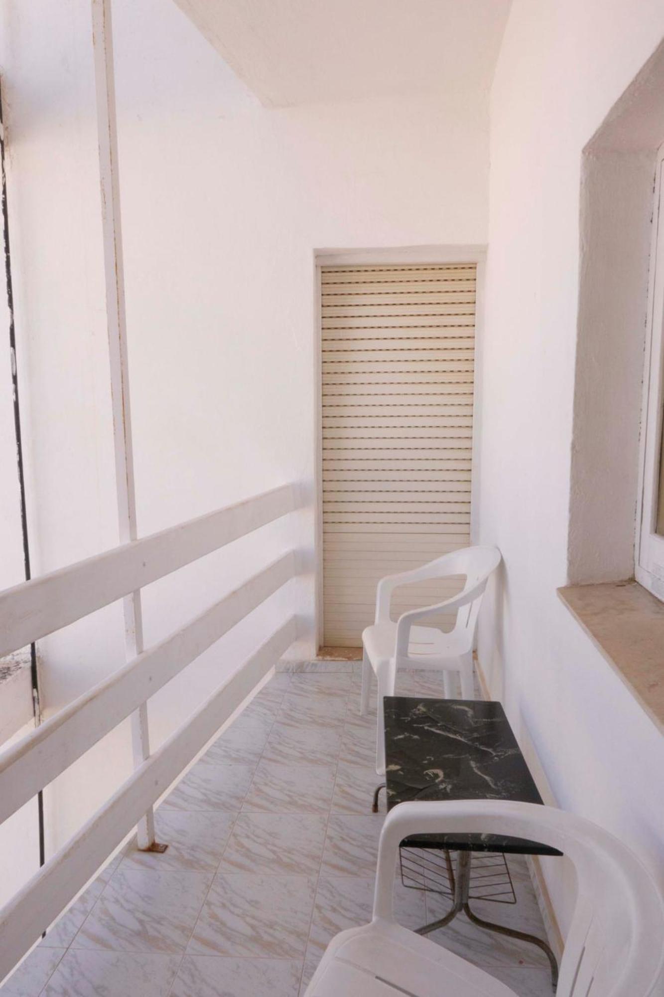 Hostal La Torre Benicassim Exterior photo