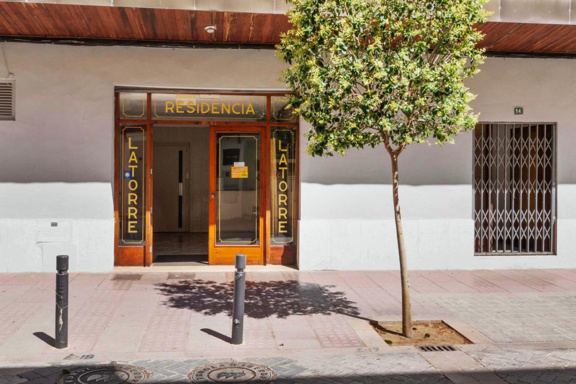 Hostal La Torre Benicassim Exterior photo