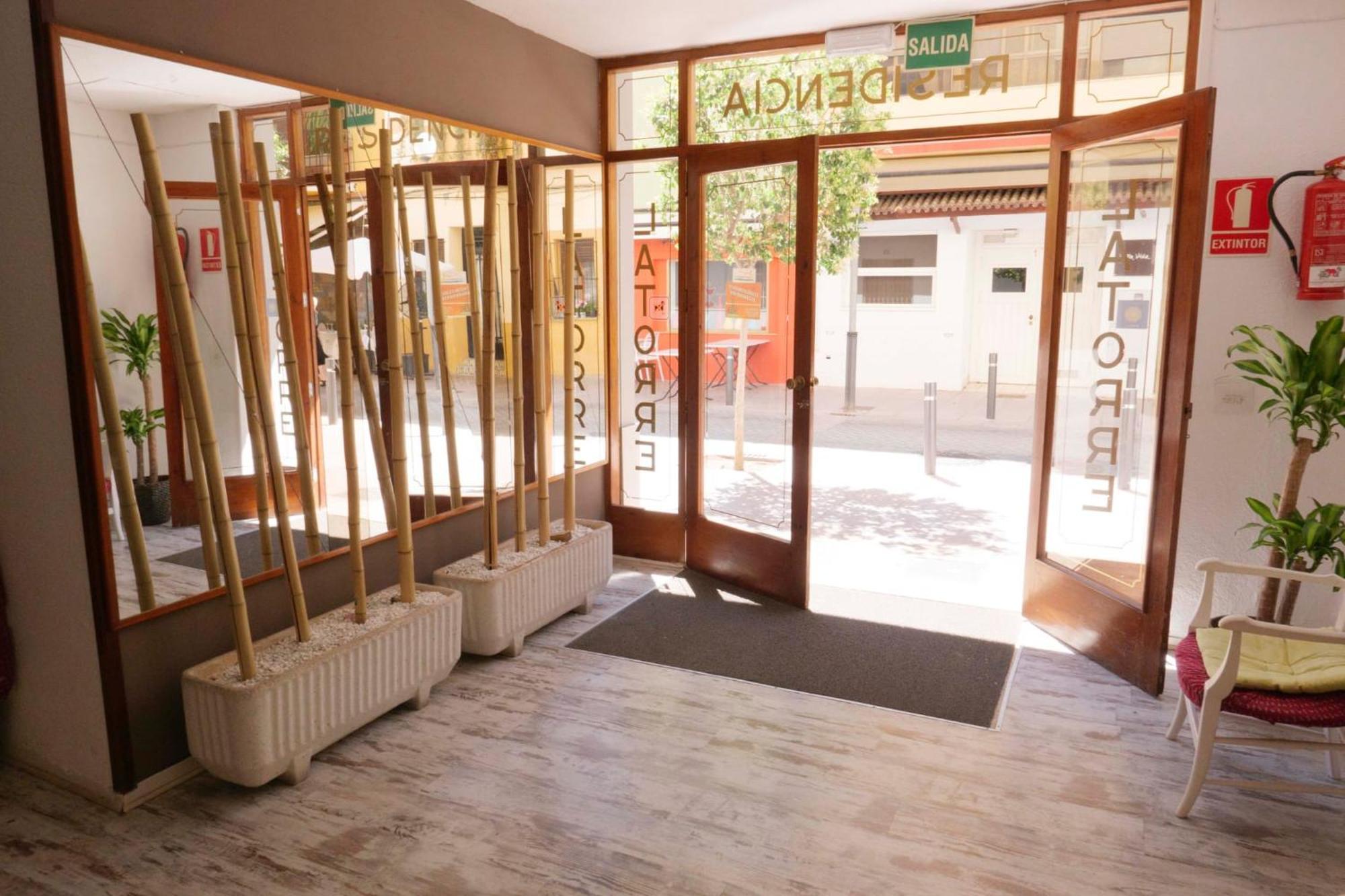 Hostal La Torre Benicassim Exterior photo